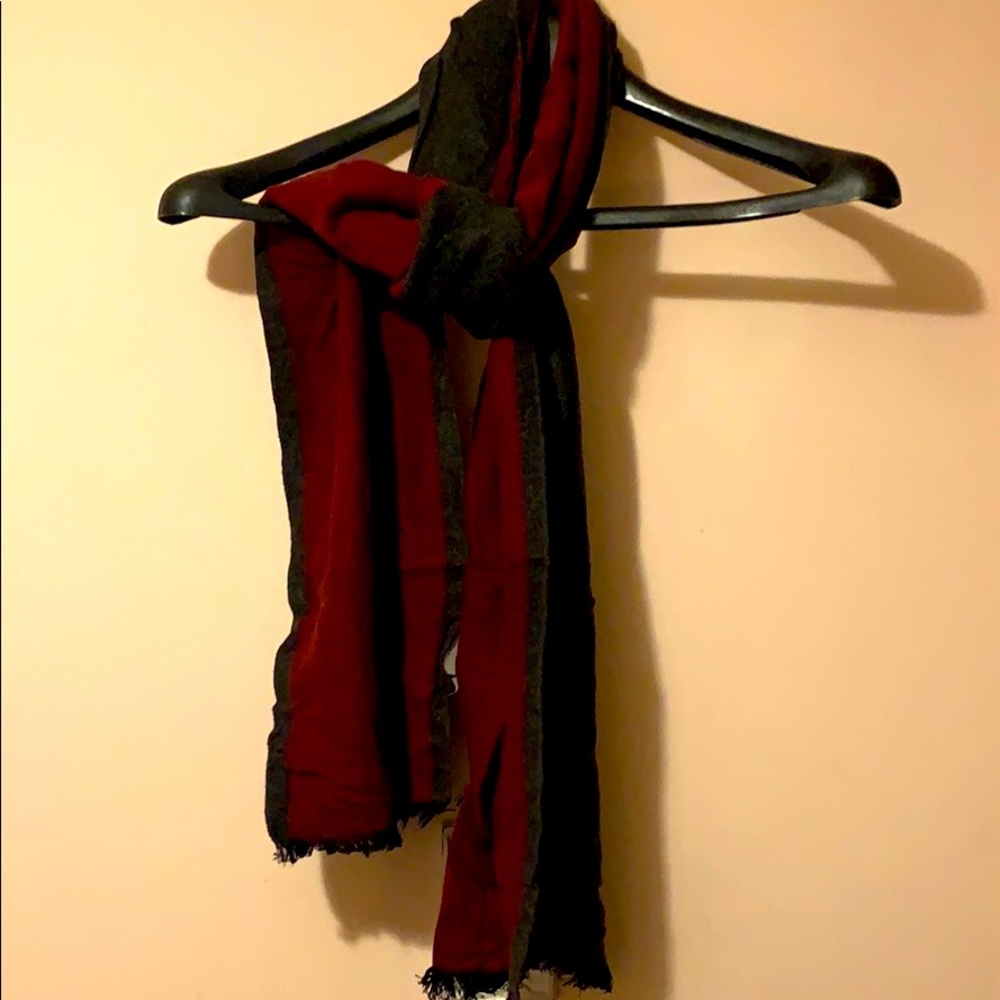 MINISO Wine and Grey Scarf